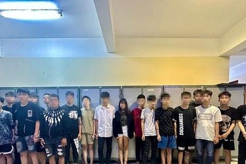 Khởi tố 21 đối tượng gây rối trật tự công cộng