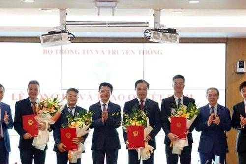 Điều động, bổ nhiệm cán bộ chủ chốt tại Bộ Thông tin và Truyền thông