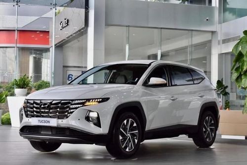 Giá lăn bánh Honda Tucson mới nhất rẻ chưa từng có kèm ưu đãi khủng, Honda CR-V, Mazda CX-5 không kịp chạy doanh số cuối năm