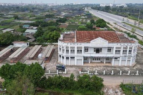 Hà Nội: Chợ dân sinh xây xong khang trang nhưng bị bỏ hoang nhiều năm