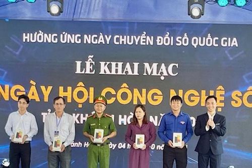 Khai mạc Ngày hội công nghệ số Khánh Hòa năm 2024
