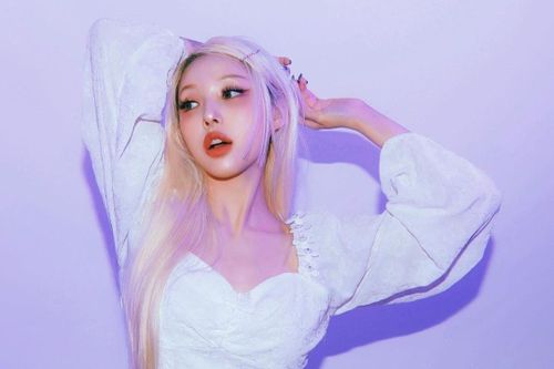Cách rửa mặt bằng trà xanh của 'phù thủy makeup xứ Hàn'