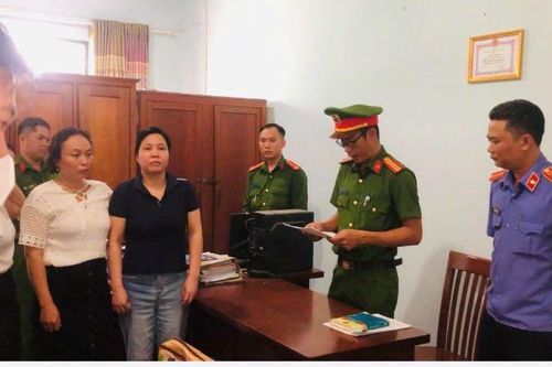 Khởi tố hai vợ chồng tội lợi dụng tự do dân chủ