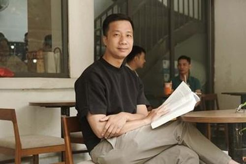 Cây bút say mê viết về Hà Nội