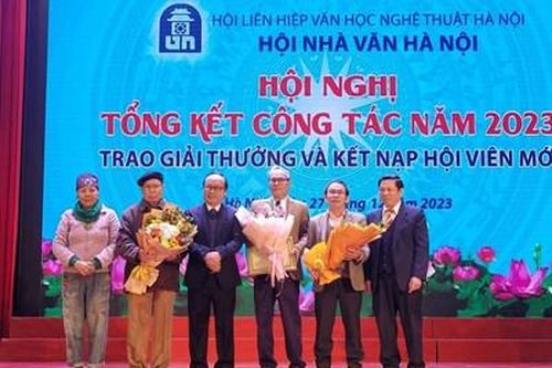 Bền bỉ, nỗ lực sáng tạo để giữ vững vị thế văn chương của Thủ đô