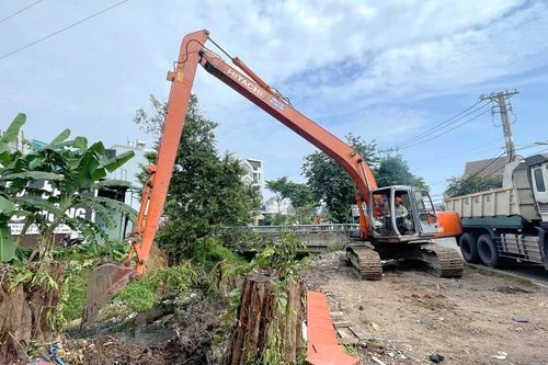 Quận 12 khởi công 4 công trình nạo vét, kiên cố hóa bờ bao để giảm ngập