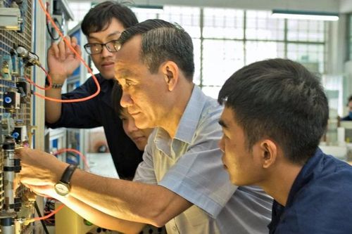 Chuẩn mới về cơ sở giáo dục đại học: Đụng đâu cũng thiếu!