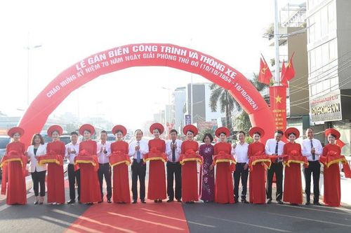 Chính thức thông xe 2 tuyến đường Âu Cơ - Xuân Diệu