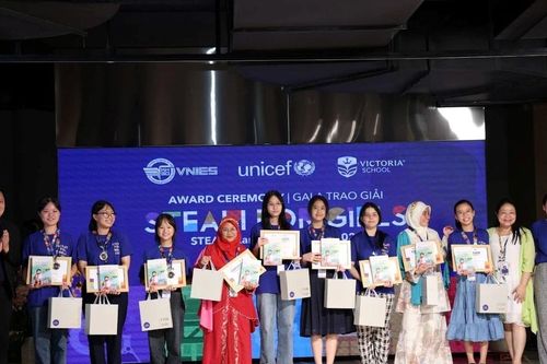 Chung kết cuộc thi 'STEAM xanh cho nữ sinh 2024'