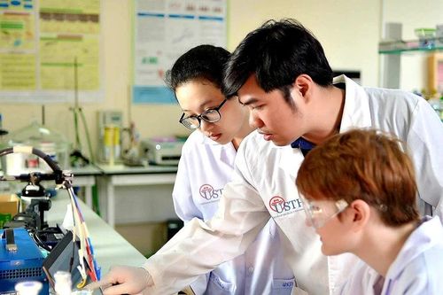 Nắm bắt cơ hội đào tạo nhân lực trình độ cao