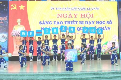 Sôi nổi Ngày hội sáng tạo thiết bị dạy học số ngành GD&ĐT tại Hải Phòng