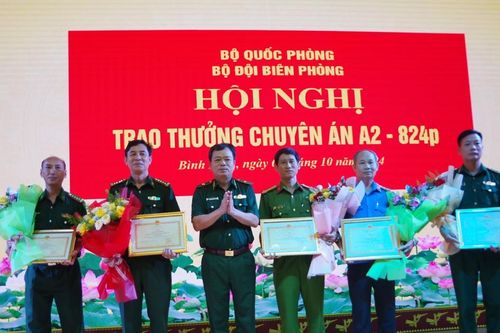 Trao thưởng lực lượng triệt phá đường dây mua bán phụ nữ quy mô lớn
