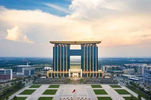 Hai tỉnh nào ở nước ta từng được sáp nhập làm một?