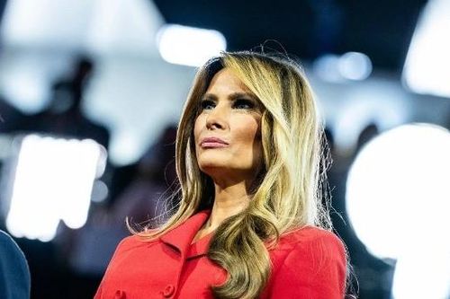 Vợ chồng ông Trump tuyên bố trái ngược về vấn đề phá thai tại Mỹ