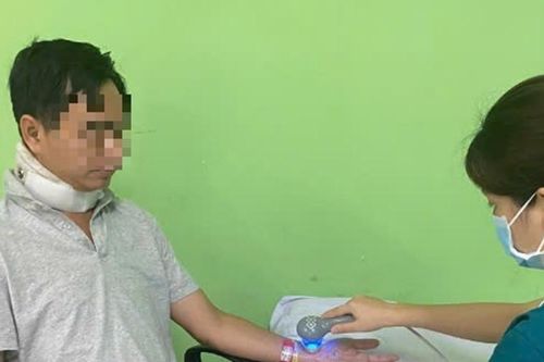 Cho thôi việc giám đốc trung tâm thuộc UBND tỉnh Bình Phước
