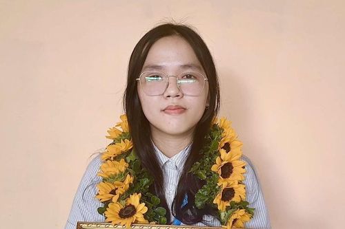 Học sinh trường tư thục là thủ khoa đầu vào đại học có tiếng ở TPHCM
