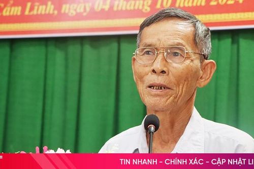 Cử tri Cẩm Xuyên kiến nghị cả nước nên dùng chung một bộ sách giáo khoa