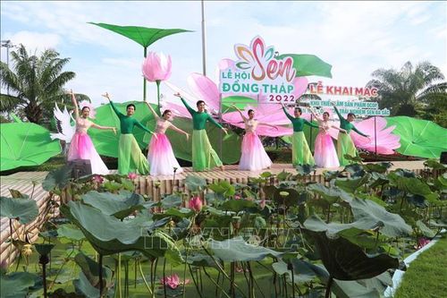 Du lịch và thương hiệu nông sản - Bài 1: Sen hồng, dừa xanh thành sản phẩm kinh tế du lịch