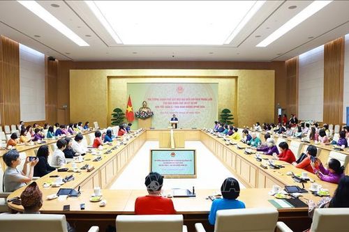 Thủ tướng gặp các nhà khoa học và kỹ sư nữ khu vực châu Á - Thái Bình Dương