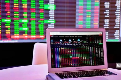 Số lượng tài khoản chứng khoán mở mới trong tháng 9 giảm một nửa