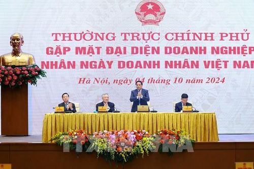 Ngày Doanh nhân Việt Nam 13/10: Chính phủ có thể 'đặt đề bài' cho các doanh nghiệp