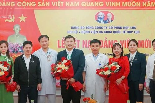 Quan tâm phát triển Đảng trong doanh nghiệp