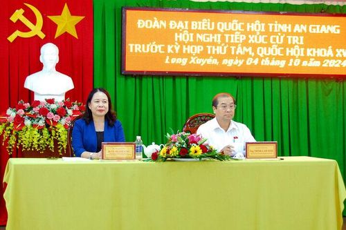 Phó Chủ tịch nước Võ Thị Ánh Xuân tiếp xúc cử tri tại An Giang