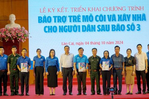 Bảo trợ trẻ em mồ côi và xây nhà cho người dân sau bão số 3