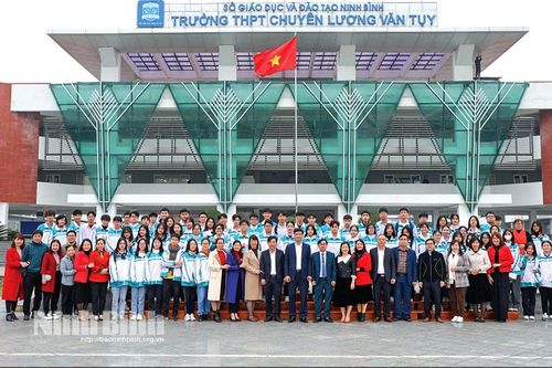 Quỹ Khuyến học, khuyến tài Đinh Bộ Lĩnh-Nơi 'Chắp cánh ước mơ' cho những tài năng trẻ