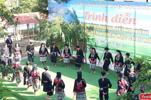 Lễ hội Púng Híeng của người Dao tiền huyện Mộc Châu