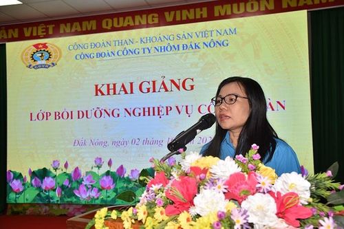 Công ty Nhôm Đắk Nông: Nâng cao nghiệp vụ hoạt động công đoàn