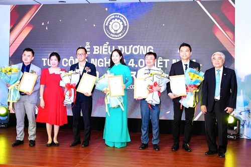 Supe Lâm Thao được Vinh danh Top Công nghiệp 4.0 Việt Nam 2024