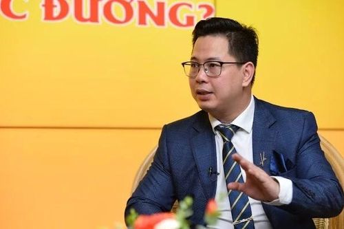 PGS Trần Thành Nam: 'Giáo viên vi phạm đạo đức, cần kỷ luật nhưng cũng phải hỗ trợ phục hồi'