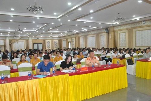 Hà Tĩnh tổ chức Hội nghị Tập huấn quy định xây dựng xã, phường, thị trấn đạt chuẩn tiếp cận pháp luật