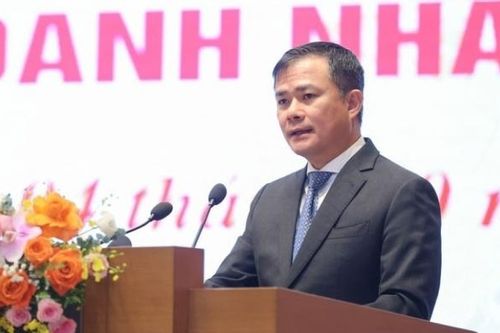 Chủ tịch Viettel: Doanh nghiệp rất cần 'điểm tựa' khi đầu tư ra nước ngoài