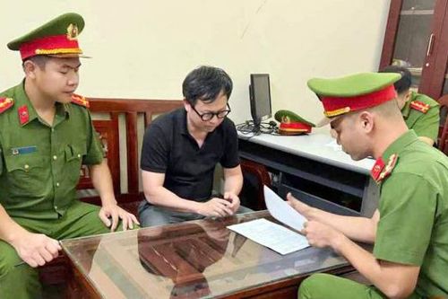Gây áp lực cho bị hại đòi chi hơn 1 tỷ đồng vào quỹ 'Cây chổi vàng' để chia nhau (Bài 1)