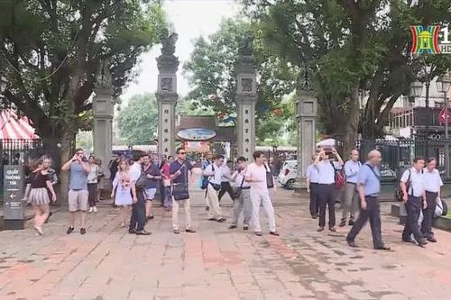 Du lịch Việt Nam phấn đấu đón 17-18 triệu khách quốc tế