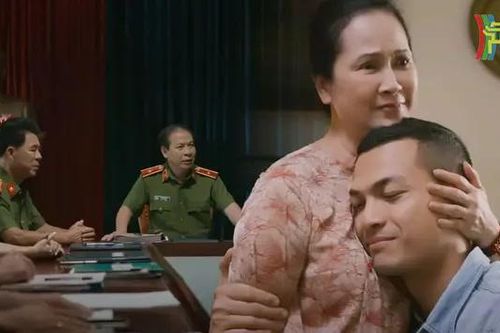 'Mật lệnh hoa sữa' gây sốt trên mạng xã hội