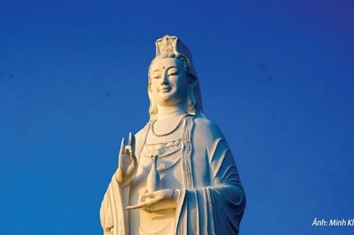 Tu tập theo hạnh nguyện Bồ tát Quán Thế Âm