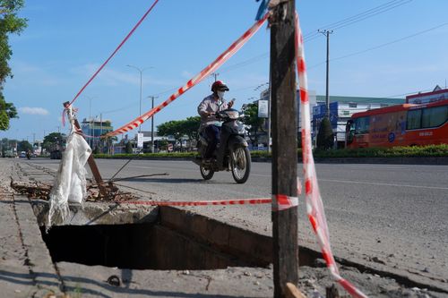 Chi chít ổ voi, 'hố tử thần' trên quốc lộ nối Đồng Nai với Bà Rịa - Vũng Tàu