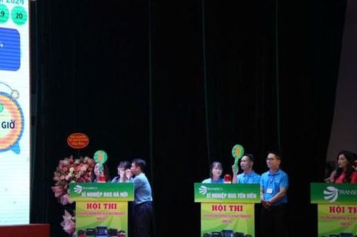 Xây dựng hình ảnh lái xe buýt Thủ đô chuyên nghiệp, văn minh, thân thiện