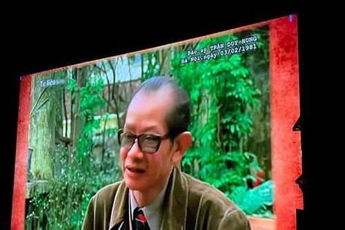 Bác sĩ Trần Duy Hưng - một phẩm cách Hà Nội qua những thước phim