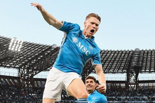 McTominay thăng hoa sau khi rời MU