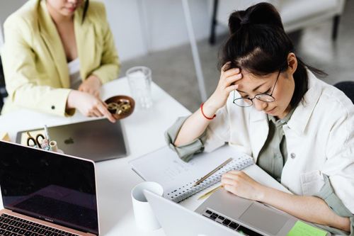 Bị trưởng ban phụ huynh lườm chỉ vì thắc mắc chuyện quỹ lớp