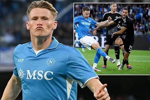 Các cựu sao MU thi nhau tỏa sáng, Napoli bay cao ở Serie A