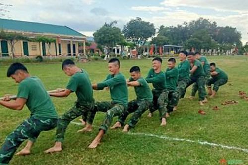Sân chơi thiết thực, bổ ích trong ngày nghỉ cuối tuần