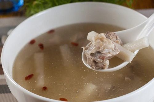 Thói quen nấu nướng có thể gây loãng xương cho cả nhà