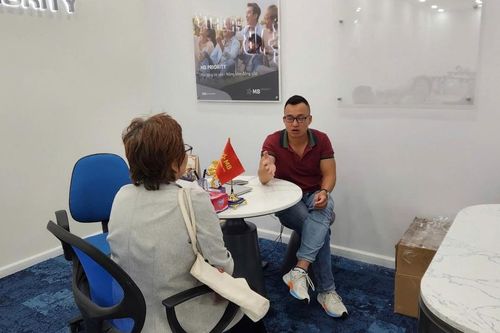 Nhân viên ngân hàng phối hợp Công an kịp thời ngăn chặn khách hàng chuyển tiền cho đối tượng lừa đảo