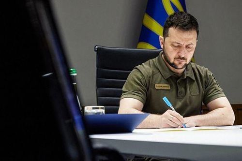 Quyết định của Tổng thống Ukraine Zelensky