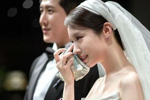 Ji Yeon (T-ARA) xác nhận ly hôn sau 2 năm cưới